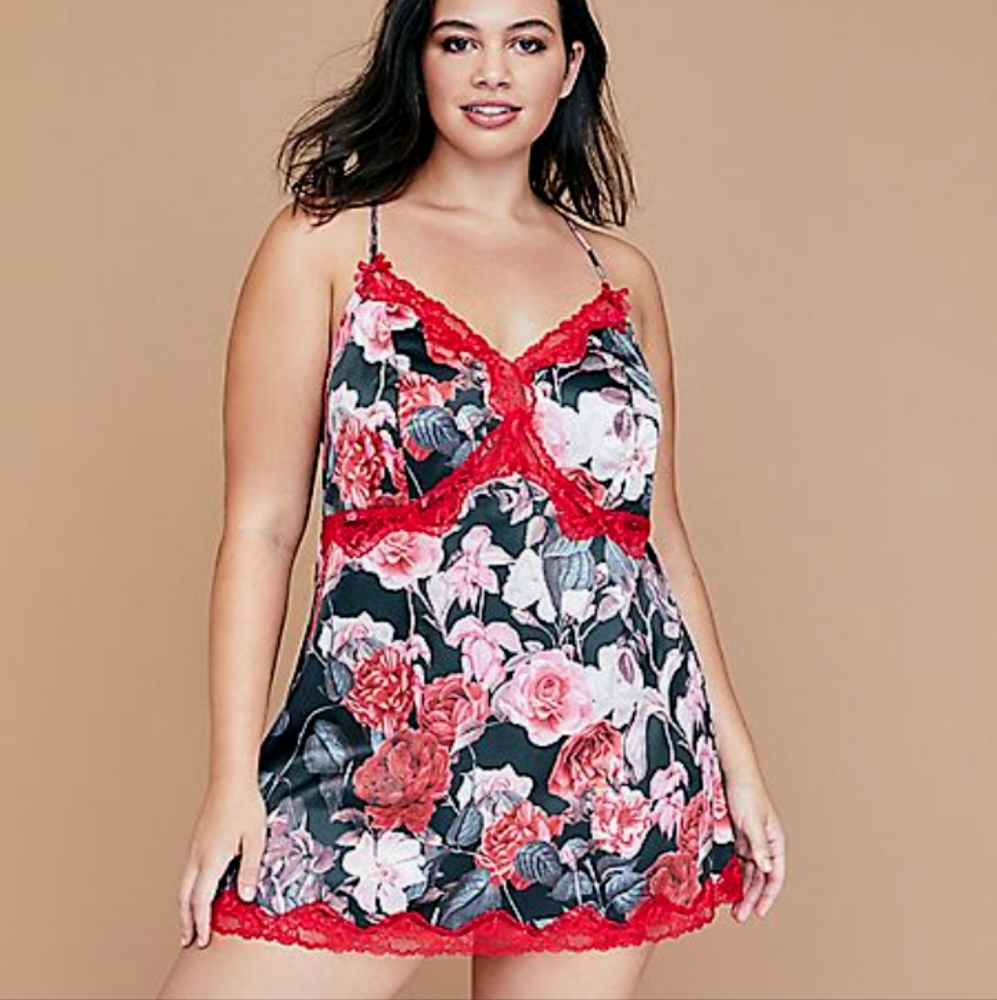 Cacique Strappy Back Chemise Size 18/20